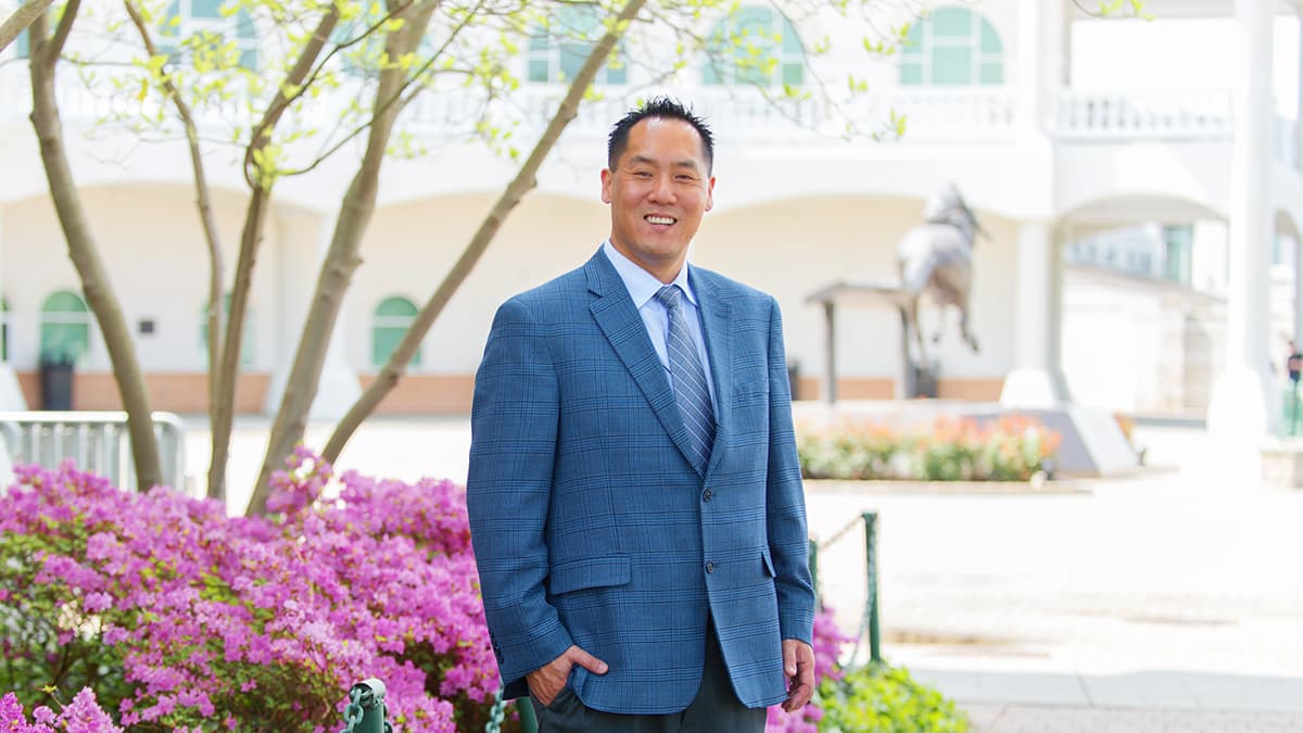 Successfully narrowing down your physician job offers can be a challenge, but setting the right priorities will help when picking your position.
