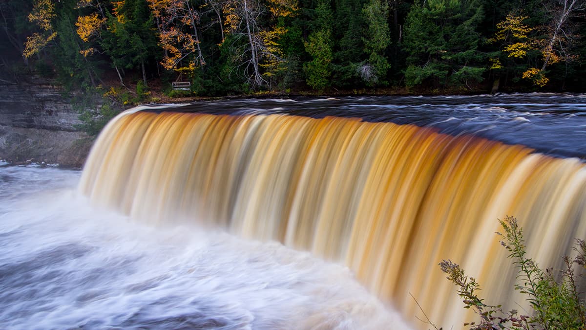 waterfall in chippewa falls representing family-friendly cities